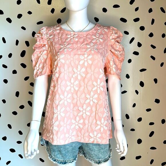 Textured Floral Print Peach Blouse - Picture 1 of 8
